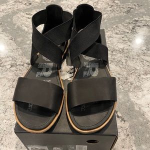 Sorel Ella sandal. Black size 10